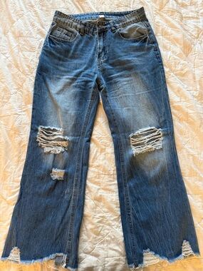Distressed Wide-Leg Cropped Blue Jeans